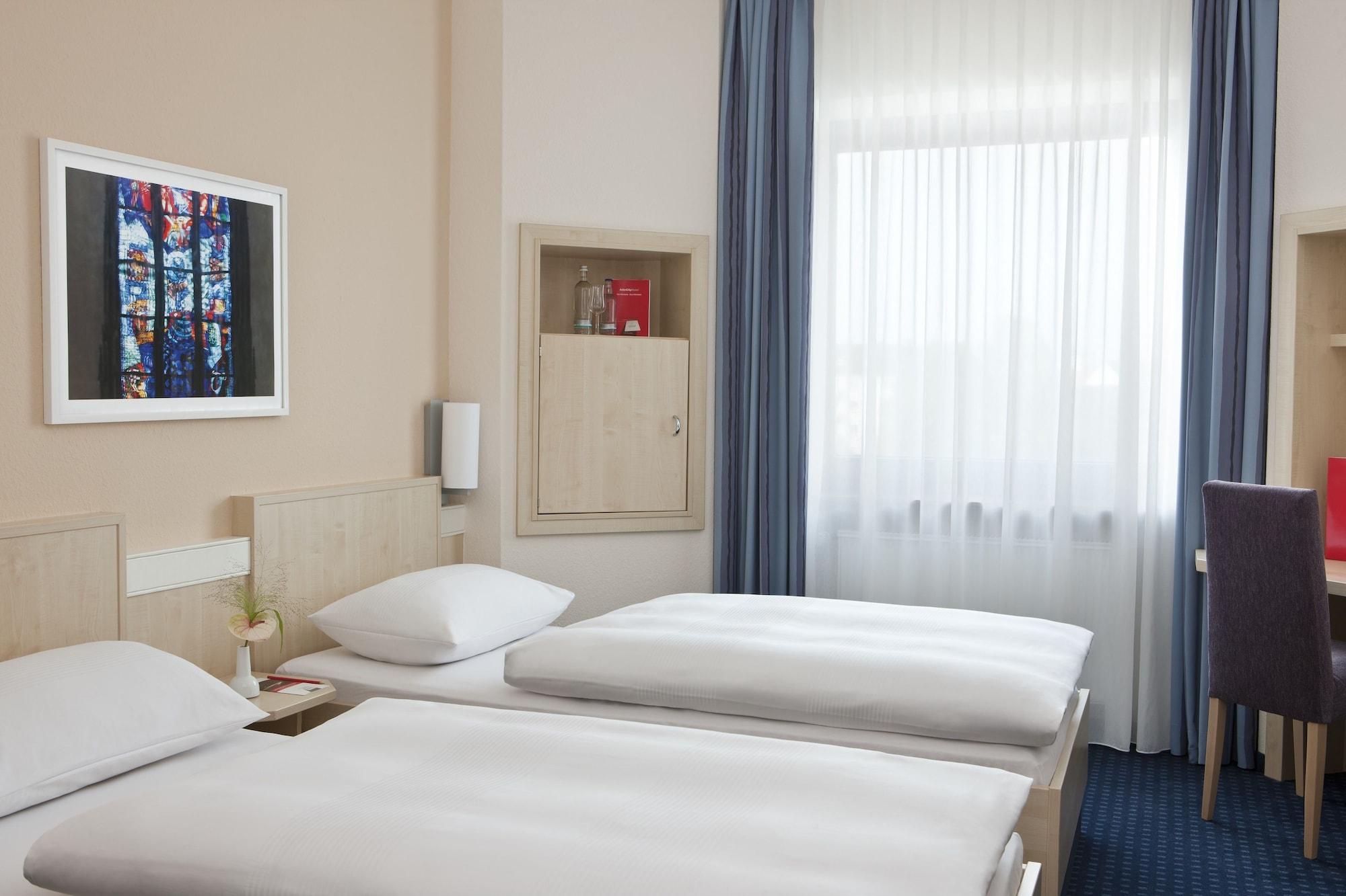 Intercityhotel Ulm Kültér fotó