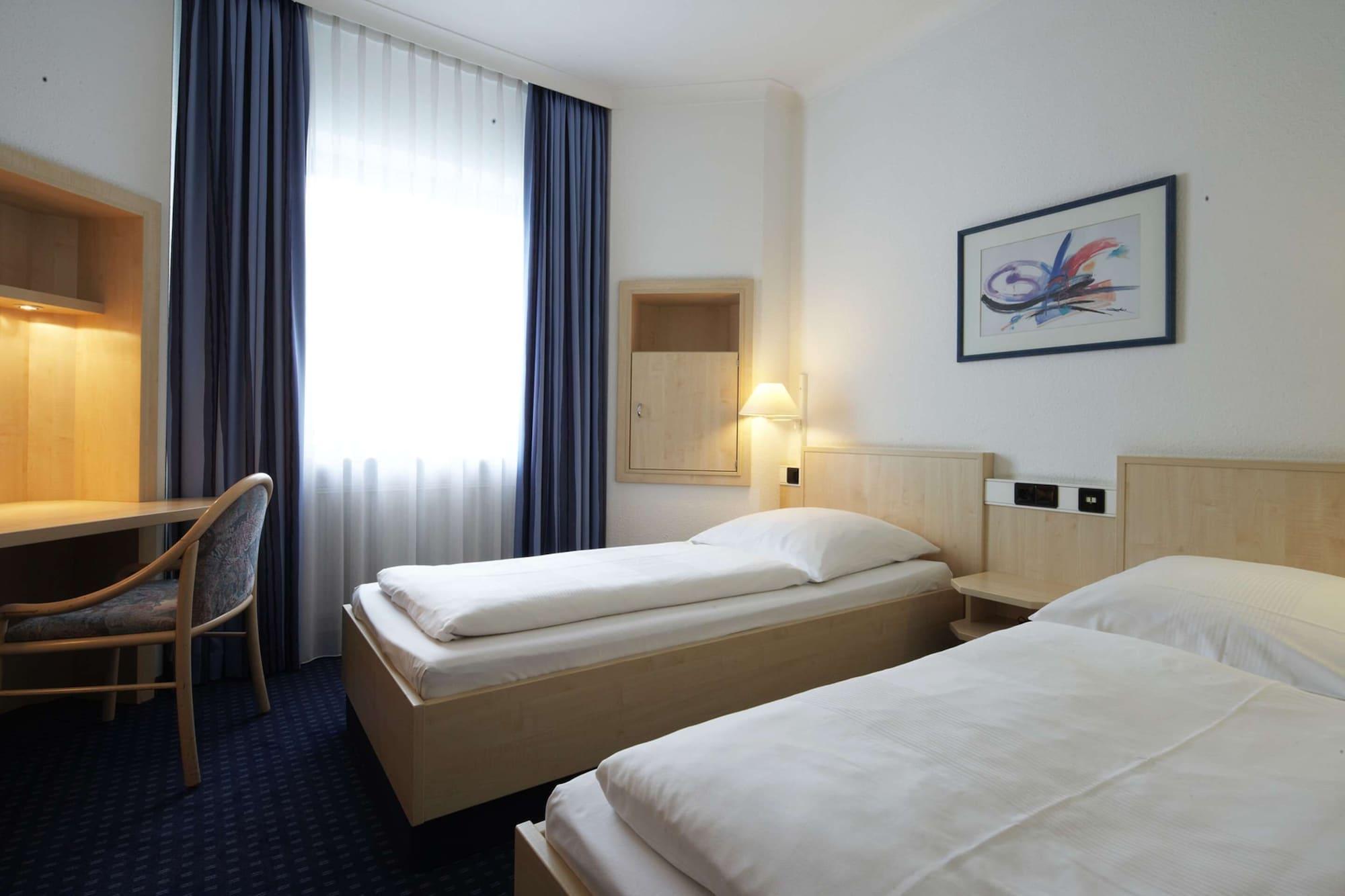 Intercityhotel Ulm Kültér fotó